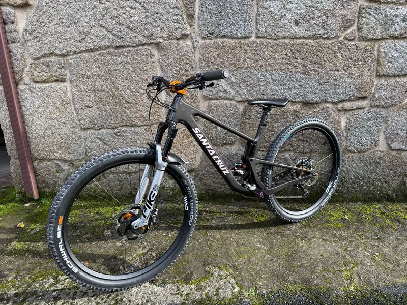 Tweedehands Santa Cruz Tallboy XT / Carbon C / 29 2021 2021 MTB