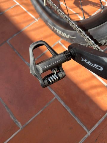 Used Specialized Diverge E5 2022 2022 Road & Gravel, Red — image 7 of 9
