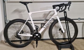 Used Canyon Ultimate CF 7 A.50 2026 2026 Road & Gravel, White — image 1 of 7