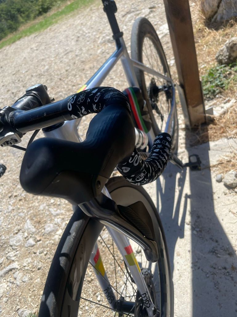 Używany Cinelli Superstar Shimano Ultegra Di2 2020 Road & Gravel — zdjęcie 6 z 9