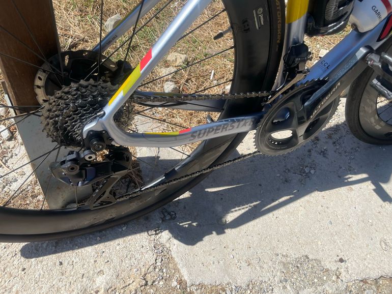 Używany Cinelli Superstar Shimano Ultegra Di2 2020 Road & Gravel — zdjęcie 2 z 9