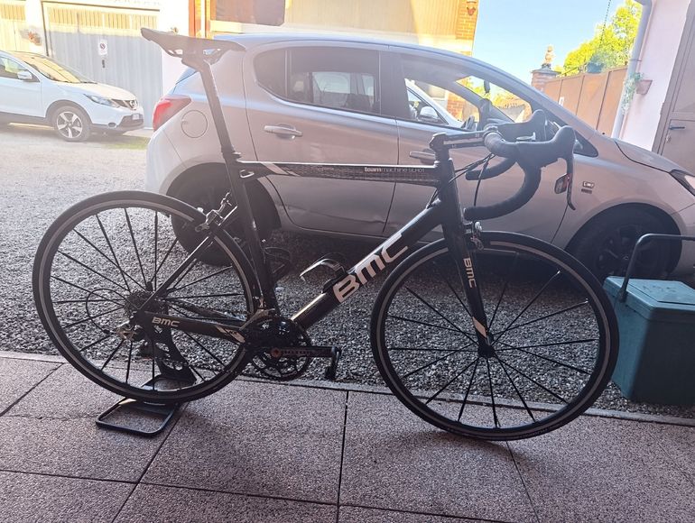 Used BMC Teammachine SRAM Red 2015 Road & Gravel, Black — image 2 of 3