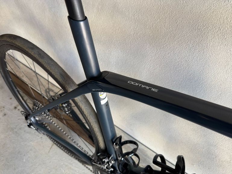 Used Trek Domane SL 5 2020 2020 Road & Gravel, Blue — image 9 of 9