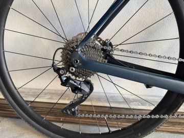 Used Trek Domane SL 5 2020 2020 Road & Gravel, Blue — image 3 of 9