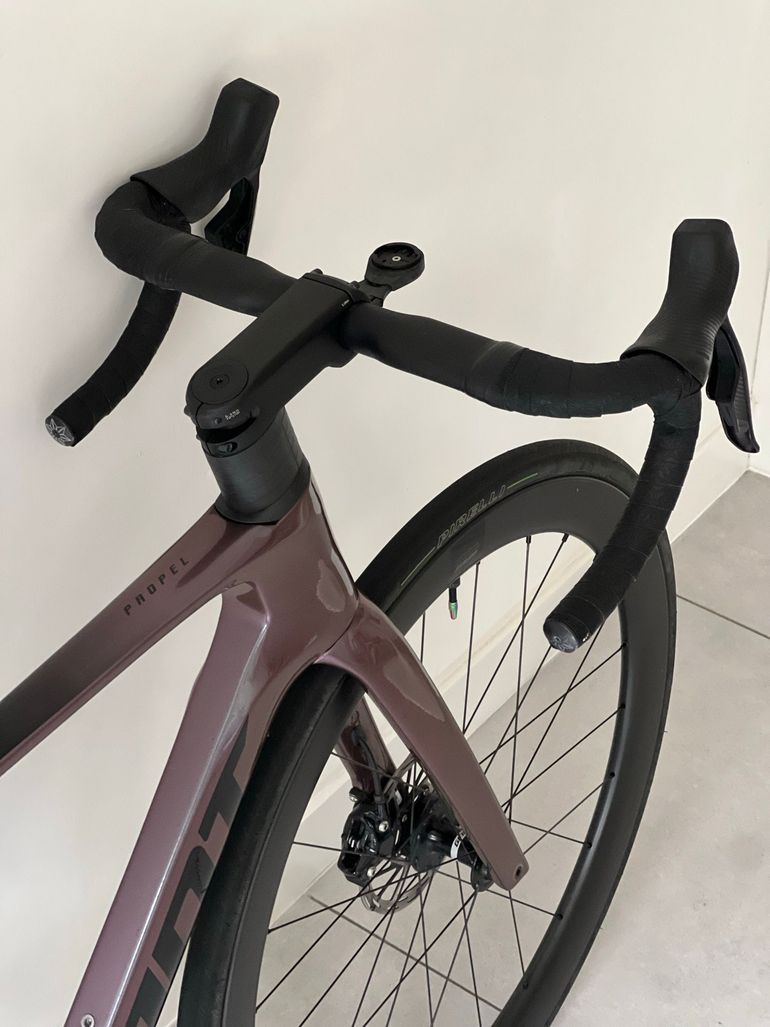 Giant Propel Advanced 1 2023 2023 Road & Gravel d'occasion — image 8 sur 10