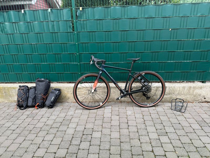 Used Focus ATLAS 8.8 APEX 2025 2025 Road & Gravel