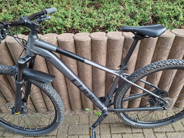 Used CUBE Aim EX 29 2023 Mountainbike, Light Gray — image 2 of 8