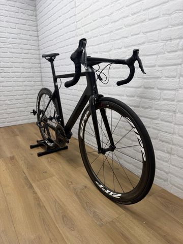 Used Canyon Aeroad CF SLX 8.0 2018 2018 Road & Gravel, Black — image 2 of 6