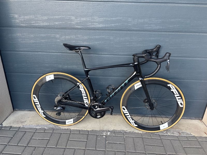 Used Giant Defy Advanced Pro 0 2024 2024 Road & Gravel