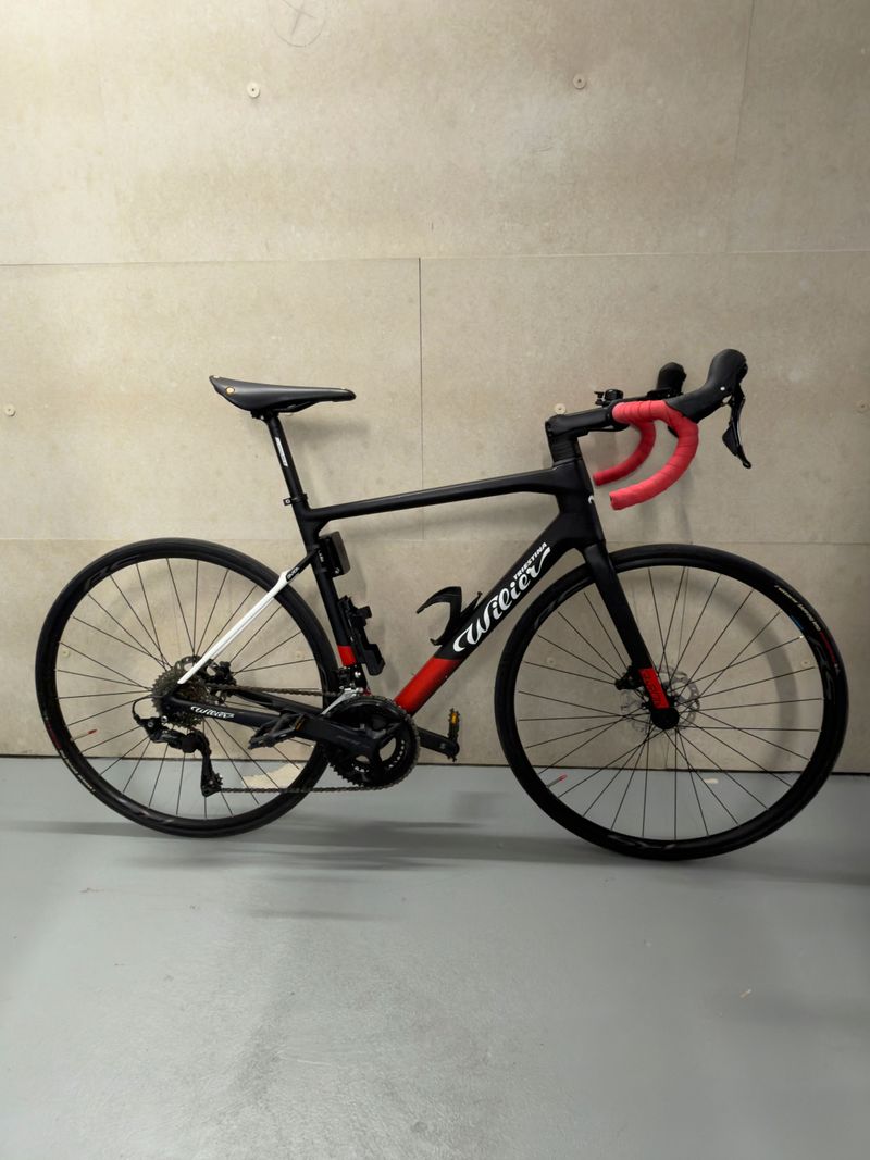 Použité Wilier Garda SHIMANO 105 12S 2023 2023 Road & Gravel