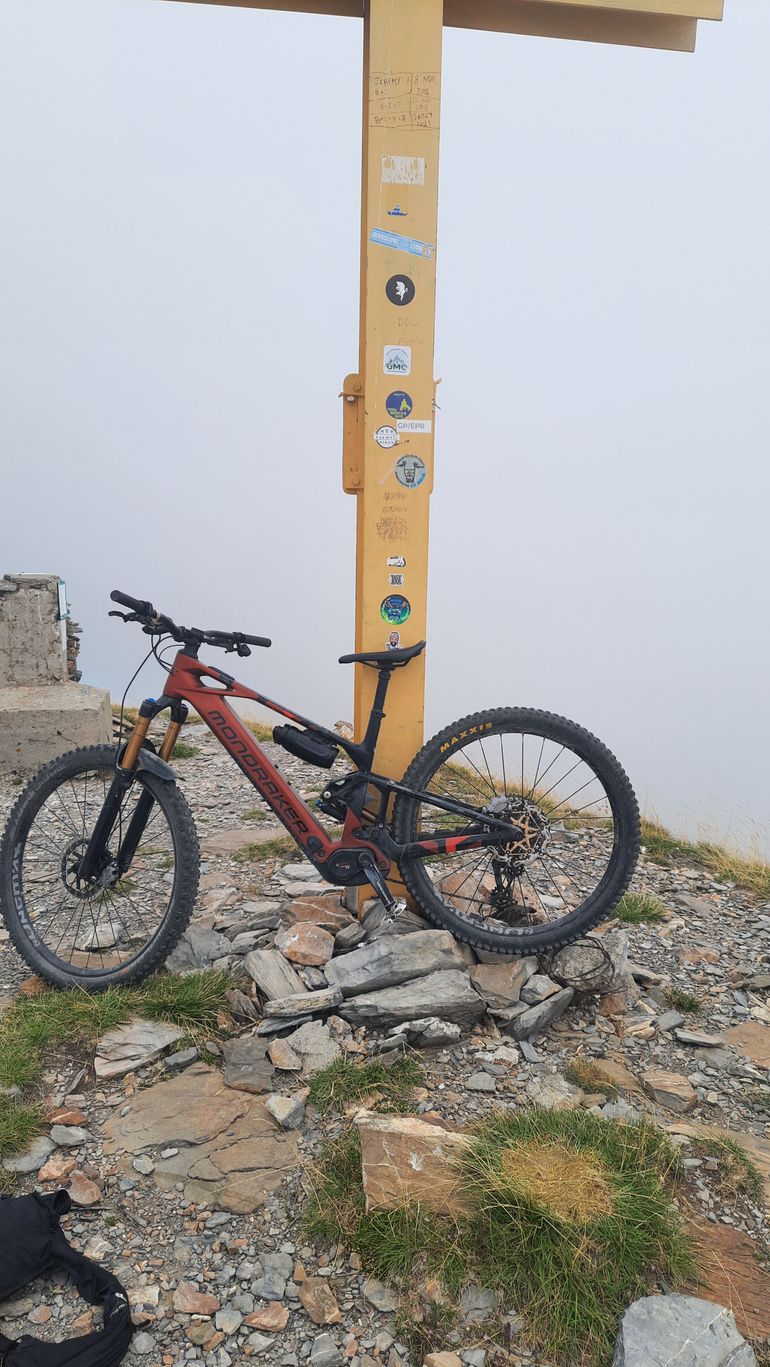 Mondraker CRAFTY RR 2025 2025 Mountainbike d'occasion — image 1 sur 6