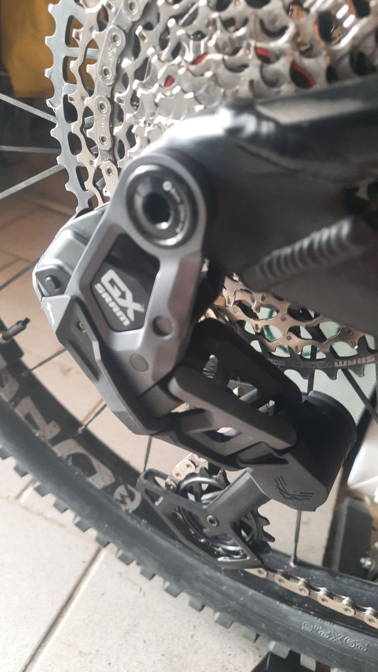 Mondraker CRAFTY RR 2025 2025 Mountainbike d'occasion — image 2 sur 6