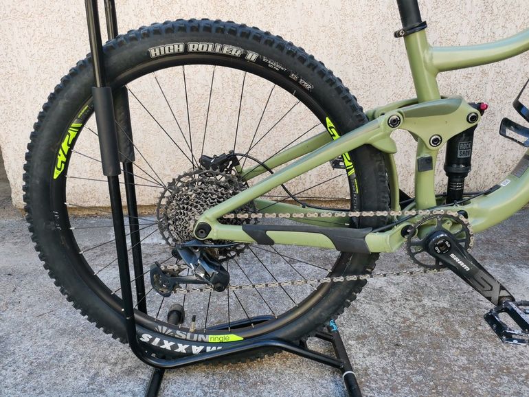 Used Giant Trance 3 2020 2020 Mountainbike, Green, 27.5 — image 2 of 10