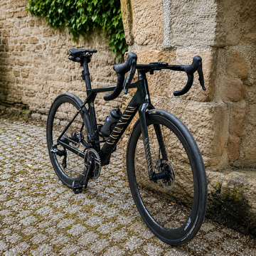 Gebrauchtes Canyon Ultimate CFR AXS 2025 2025 Road & Gravel, Schwarz — Bild 2 von 5