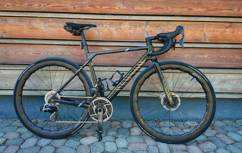 Used Canyon Ultimate CFR AXS 2025 2025 Road & Gravel