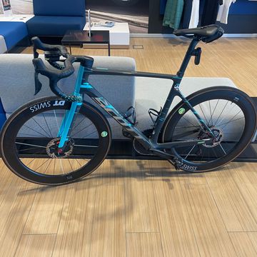 Used Scott Addict RC Shimano Ultegra Di2 2022 Road & Gravel, Light Gray — image 8 of 12