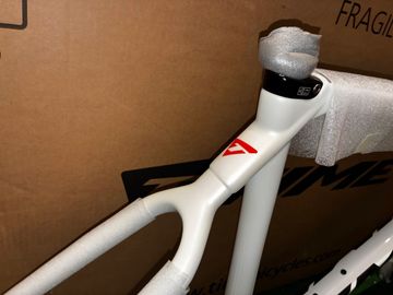 Used Time ADHX Frameset 2026 Road & Gravel, White — image 2 of 2