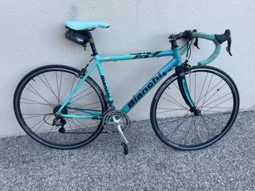 Used Bianchi Custom Campagnolo Veloce 2001 Road & Gravel, Green — image 1 of 4