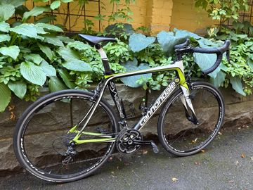 Used Cannondale Synapse Carbon 105 2011 Road & Gravel, Black — image 4 of 7