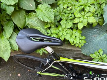 Used Cannondale Synapse Carbon 105 2011 Road & Gravel, Black — image 5 of 7