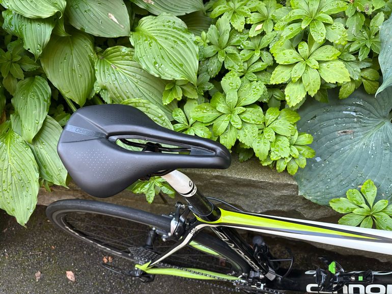 Used Cannondale Synapse Carbon 105 2011 Road & Gravel, Black — image 5 of 7