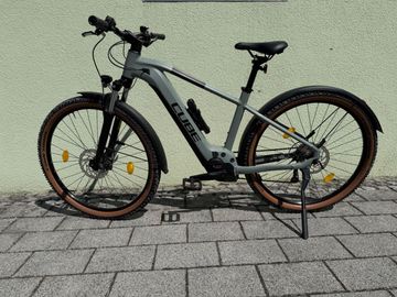 Cube Reaction Hybrid Performance 625 2023 Mountainbike usato, Grigio chiaro — immagine 2 di 15