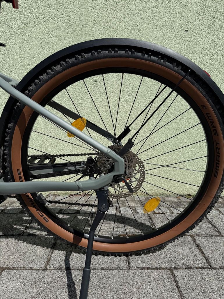 Cube Reaction Hybrid Performance 625 2023 Mountainbike usato, Grigio chiaro — immagine 4 di 15