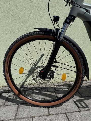 Cube Reaction Hybrid Performance 625 2023 Mountainbike usato, Grigio chiaro — immagine 3 di 15