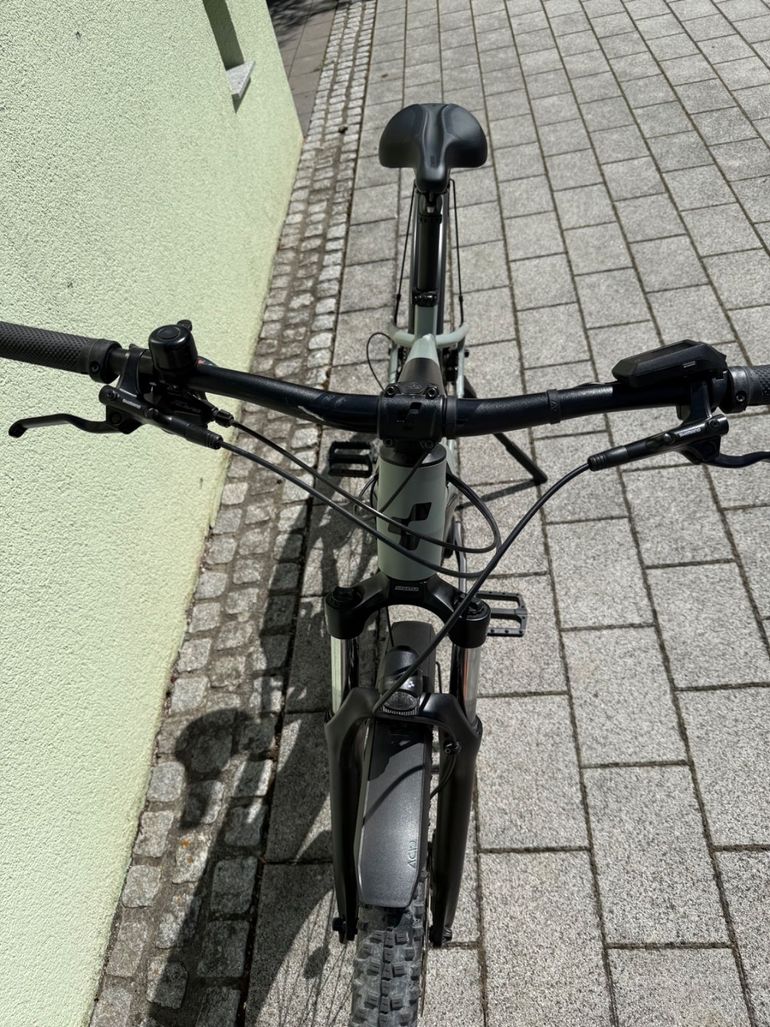Cube Reaction Hybrid Performance 625 2023 Mountainbike usato, Grigio chiaro — immagine 7 di 15