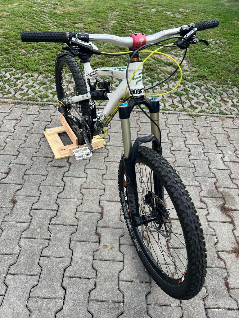 Used Lapierre Custom Shimano SLX 2012 Mountainbike, White — image 2 of 8