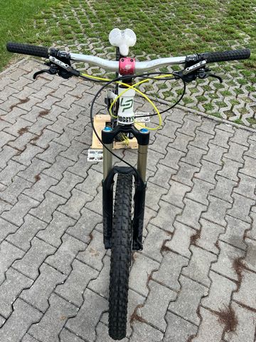 Used Lapierre Custom Shimano SLX 2012 Mountainbike, White — image 3 of 8