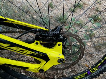 Použité YT Custom SRAM GX Eagle 2017 Mountainbike — obrázek 4 z 9