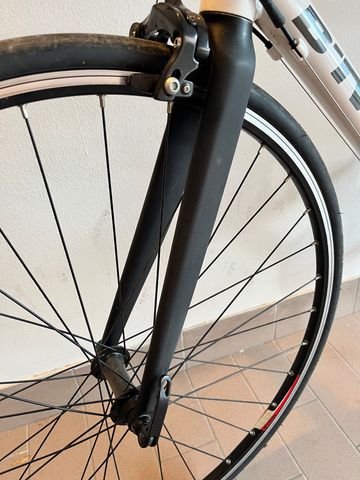 B’TWIN Triban 3 2015 Road & Gravel usato, Bianco — immagine 3 di 5