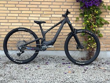 Used Scott Ransom 910 2025 2025 Mountainbike, Black, 29 — image 1 of 17