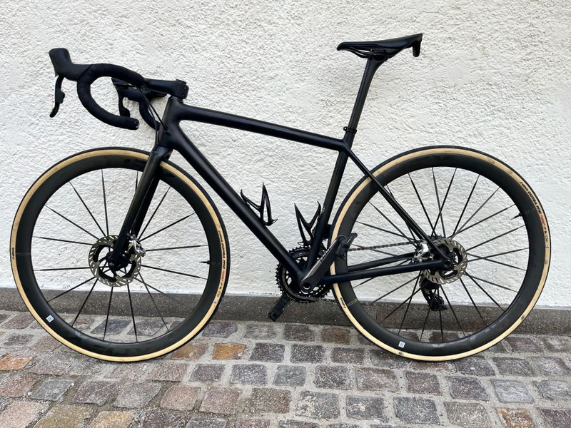 Used Specialized S-Works Aethos - SRAM Red eTap AXS 2021 2021 Road & Gravel