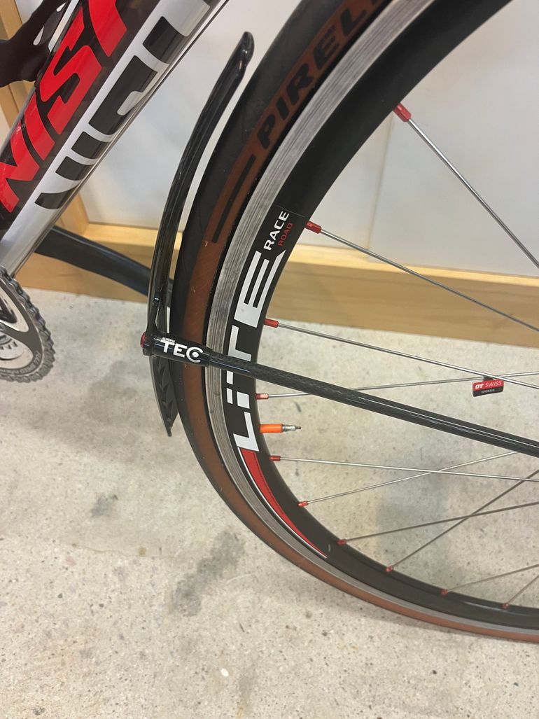 Brugt Nishiki Competition Carbon 2010 Road & Gravel — billede 5 af 6