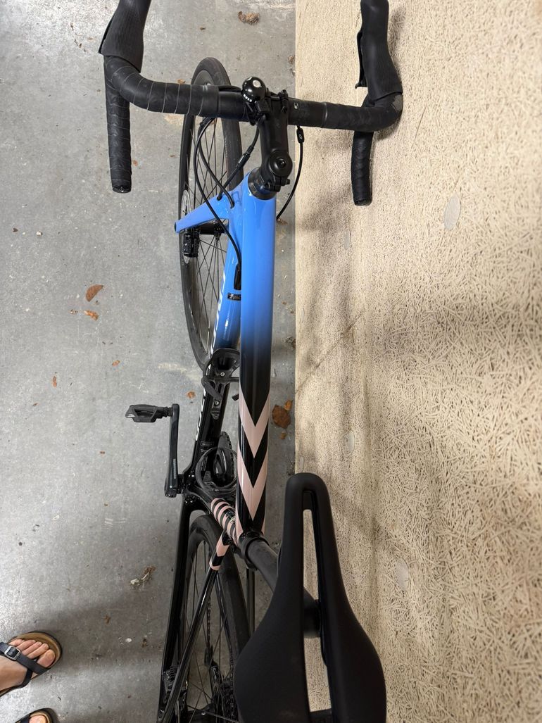 Specialized Tarmac SL6 Comp 2021 2021 Road & Gravel usato, Blu — immagine 21 di 23