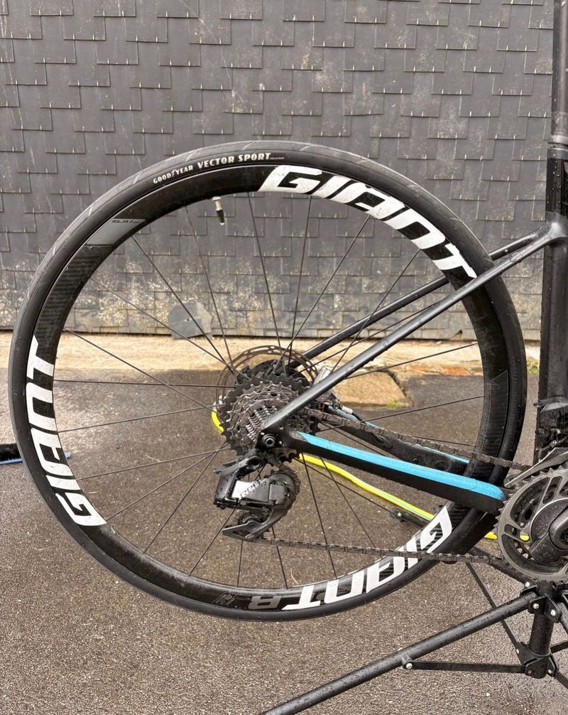 Použité Giant Defy Advanced Pro 0 Red 2020 2020 Road & Gravel