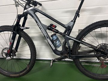 Käytetty Intense Carbine Pro 2018 Frameset 2018 Mountainbike — kuva 2 / 6
