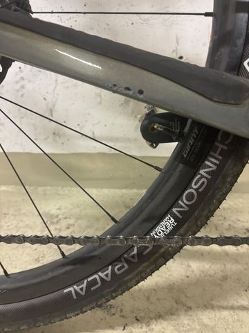 Giant Revolt Advanced 0 2025 2025 Road & Gravel usato, Grigio chiaro — immagine 4 di 16