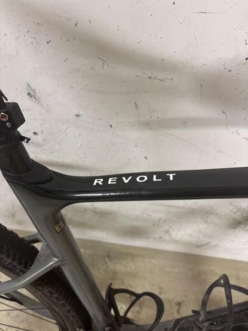 Giant Revolt Advanced 0 2025 2025 Road & Gravel usato, Grigio chiaro — immagine 7 di 16