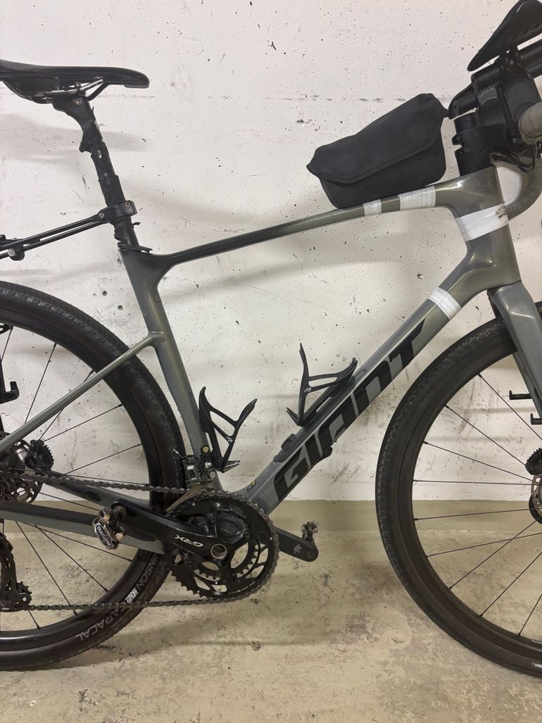 Giant Revolt Advanced 0 2025 2025 Road & Gravel usato, Grigio chiaro — immagine 2 di 16