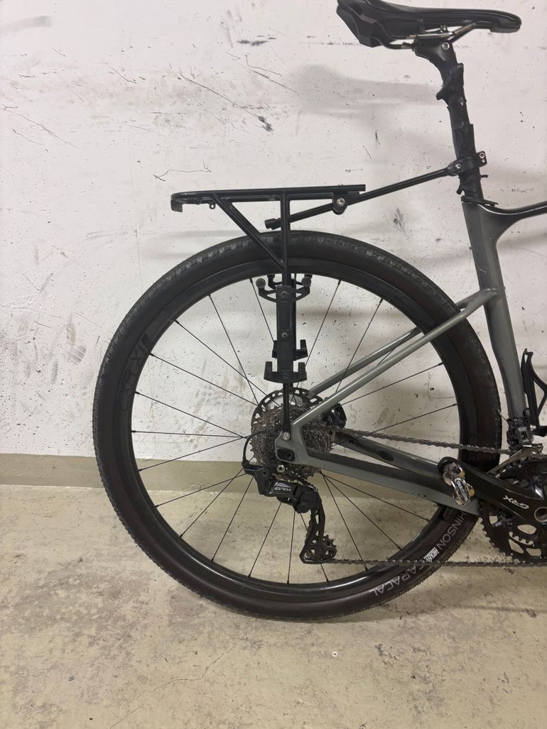 Giant Revolt Advanced 0 2025 2025 Road & Gravel usato, Grigio chiaro — immagine 3 di 16