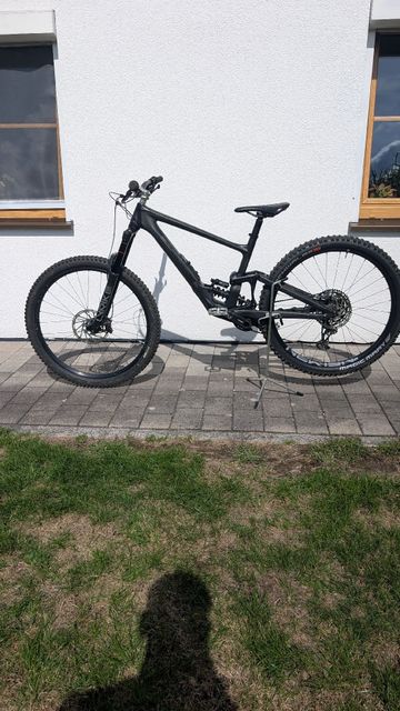 Gebrauchtes Specialized Enduro Elite 2021 2021 Mountainbike, Schwarz, 29 — Bild 1 von 20