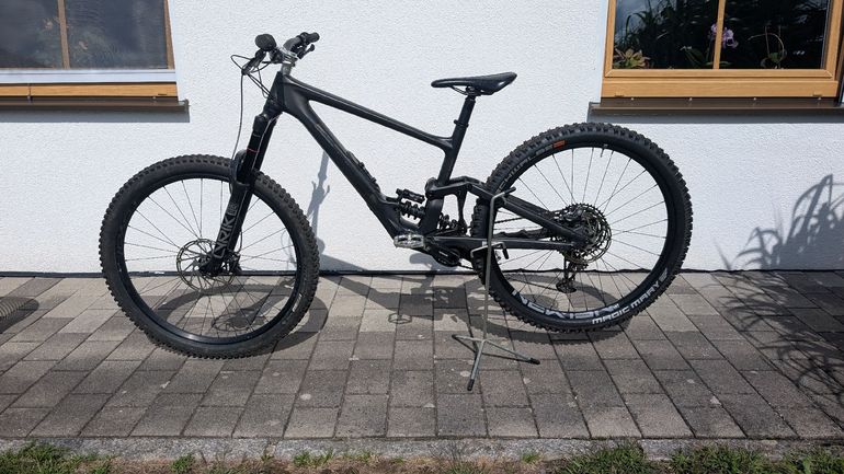 Gebrauchtes Specialized Enduro Elite 2021 2021 Mountainbike, Schwarz, 29 — Bild 2 von 20