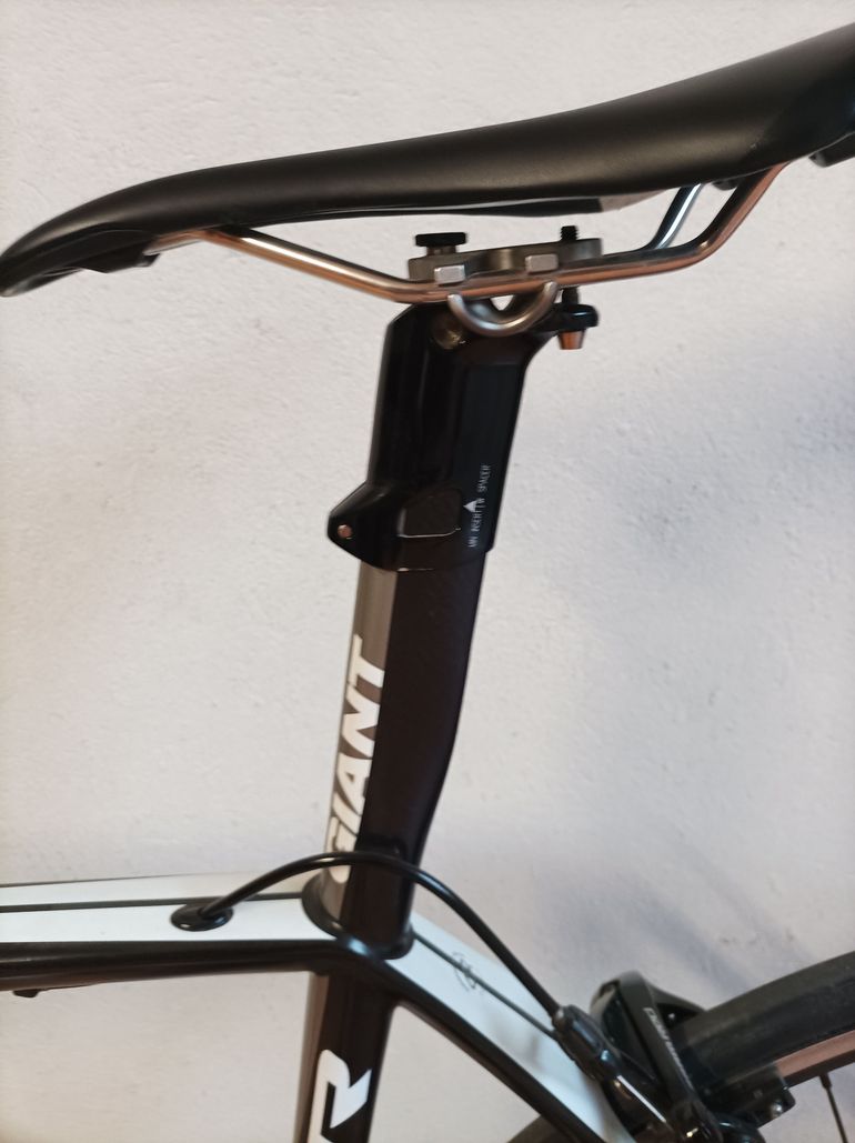 Giant TCR Advanced 1 2020 2020 Road & Gravel usato, Nero — immagine 5 di 10
