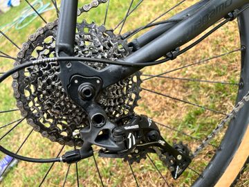 Megamo JAKAR 20 2024 2024 Road & Gravel usato, Grigio chiaro — immagine 2 di 7