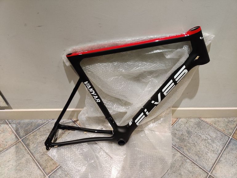 Used Elves Vanyar Disc 56cm Custom SRAM Red 2021 Road & Gravel, Black — image 3 of 3