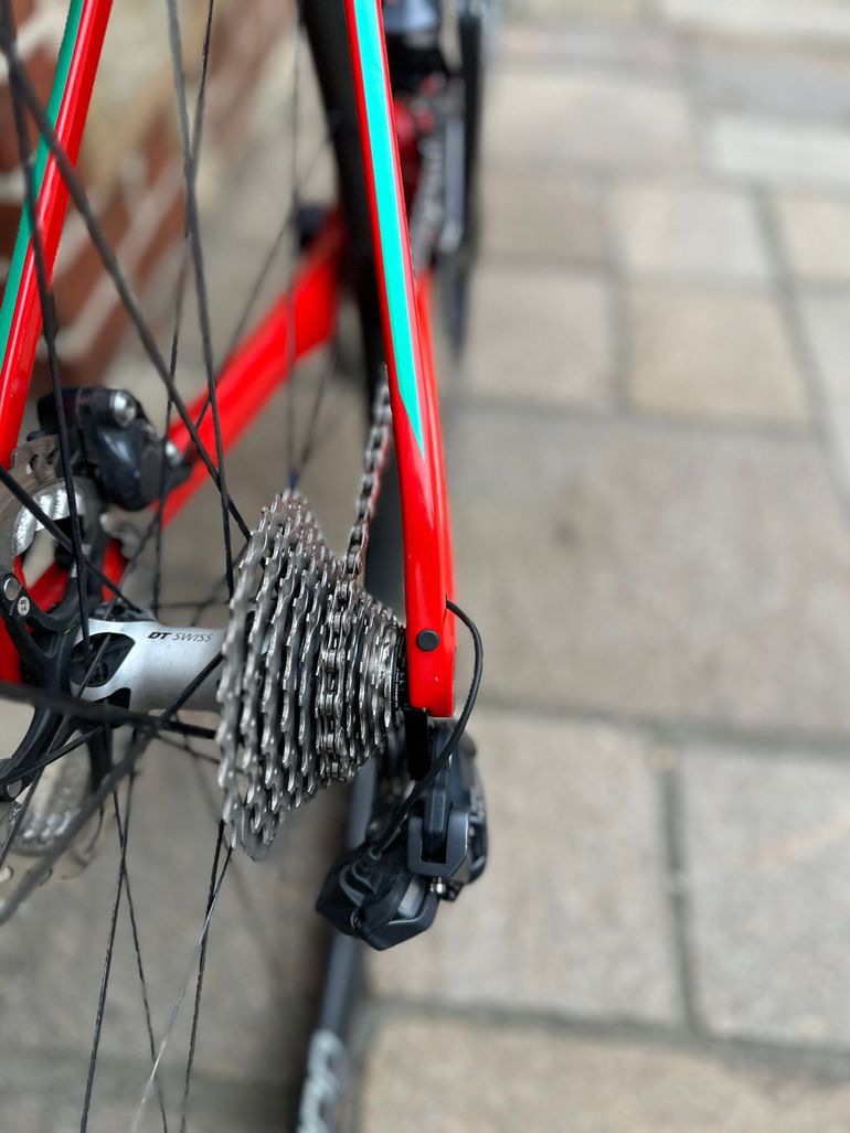 Used BMC Roadmachine 02 ONE 2018 2018 Road & Gravel, Red — image 13 of 17
