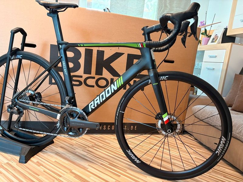 Tweedehands Radon Vaillant Disc 9.0 Aero Rennrad Größe M wie L 2023 Road & Gravel